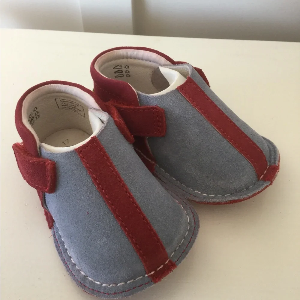 NWT Pipit Suede “ Stripe” Baby Shoes